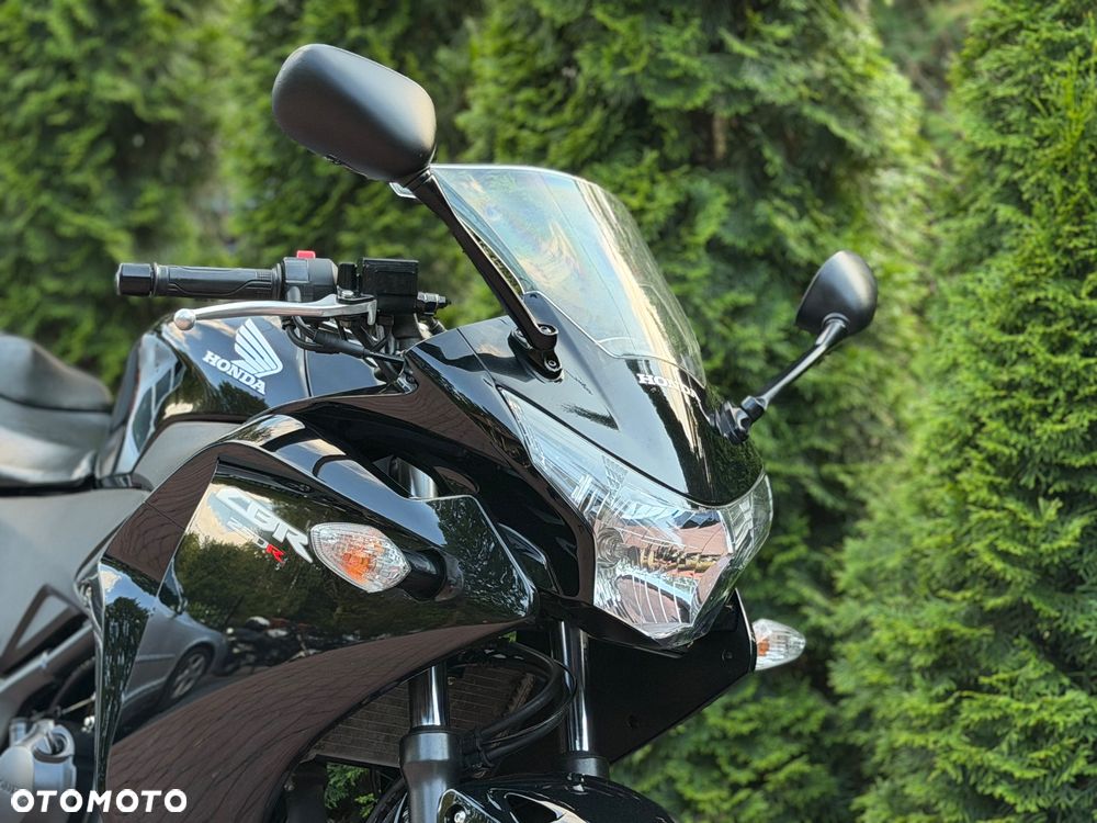 Honda CBR - 11