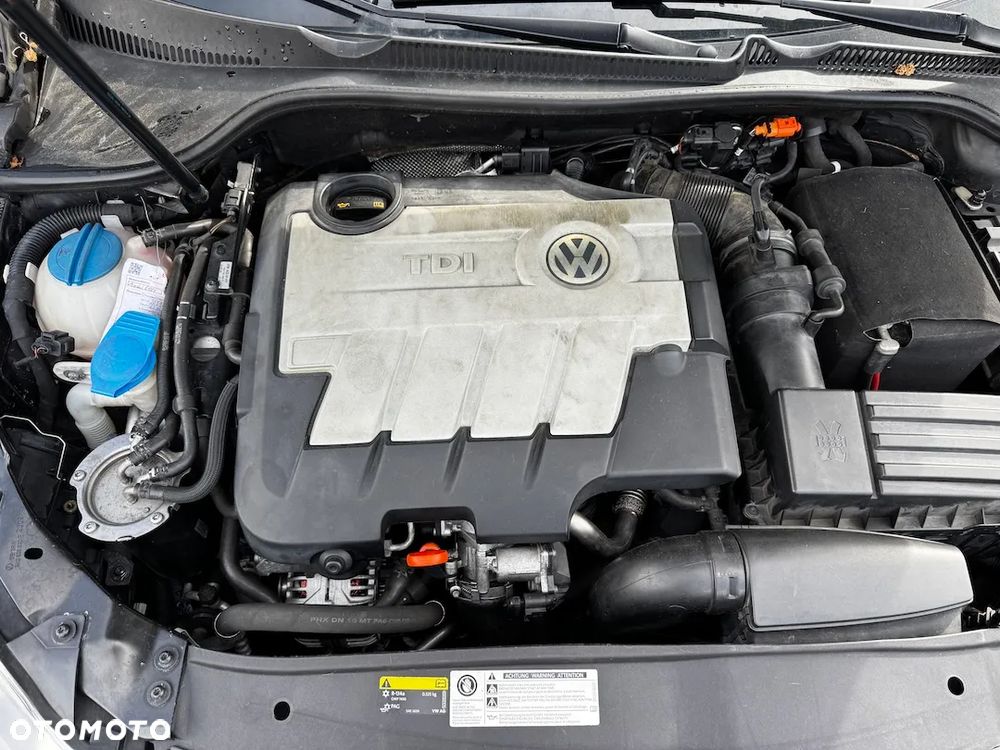 Volkswagen Golf 2.0 TDI DPF Comfortline - 13