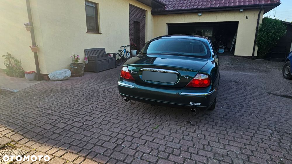 Jaguar S-Type 4.2 V8 - 3