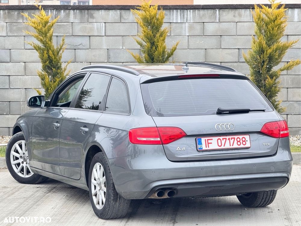 Audi A4 2.0 TDI DPF multitronic S line Sportpaket - 4
