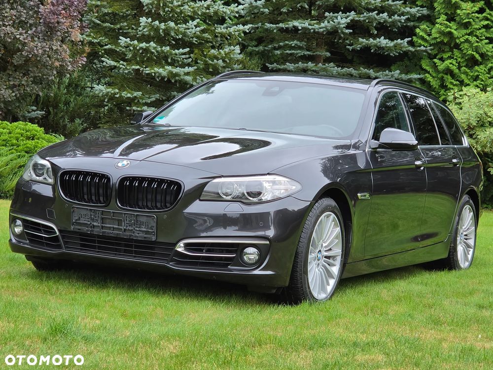 BMW Seria 5 525d Sport-Aut Luxury Line - 2