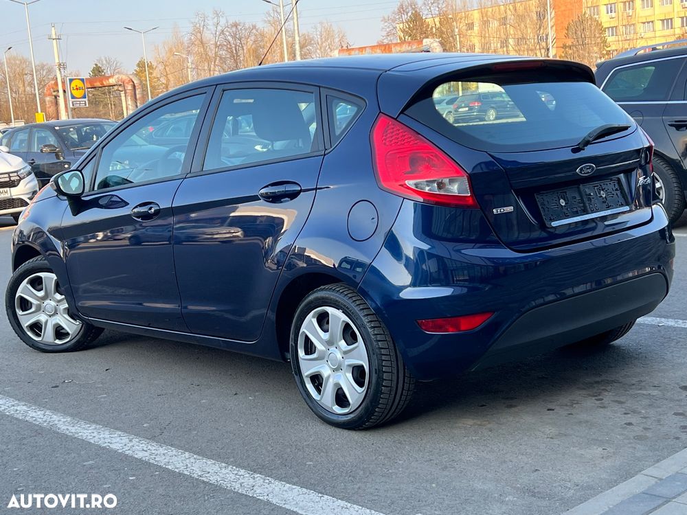 Ford Fiesta 1.4 TDCi Ghia - 14