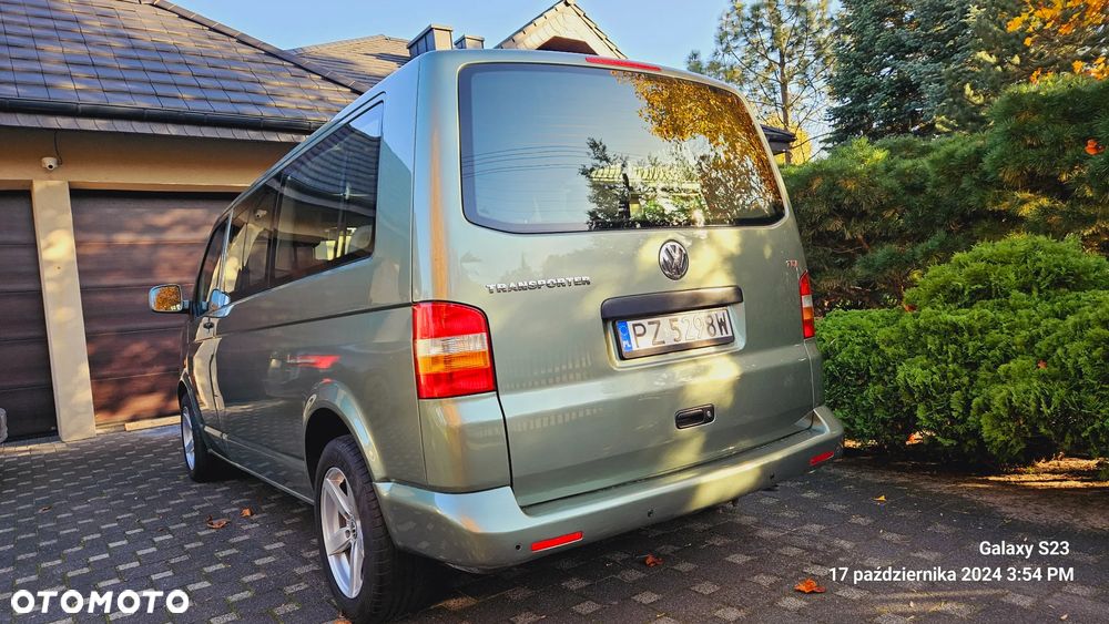 Volkswagen Caravelle - 5