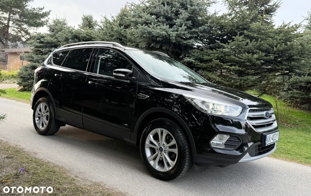 Ford Kuga 1.5 EcoBoost 2x4 Titanium - 5
