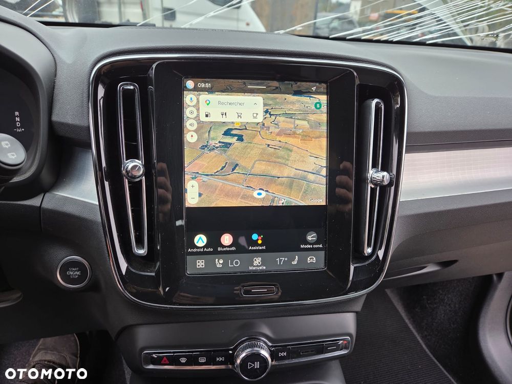 Volvo XC 40 B3 DKG Essential - 28