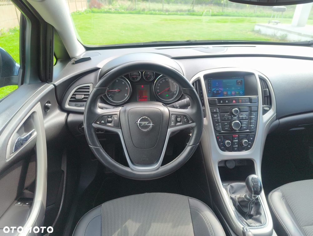 Opel Astra 1.7 CDTI DPF Cosmo - 23