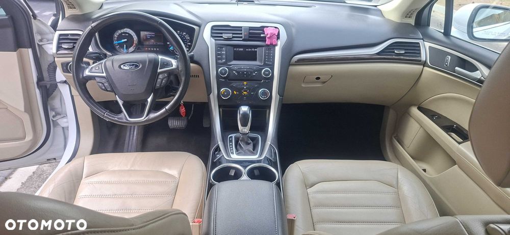 Ford Fusion - 3