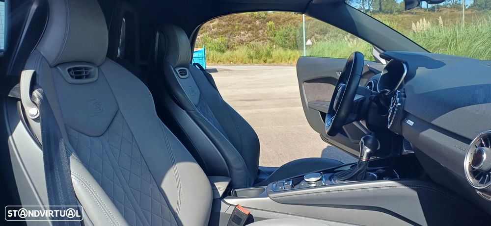 Audi TTS Roadster 2.0 TFSi quattro S Tronic - 11