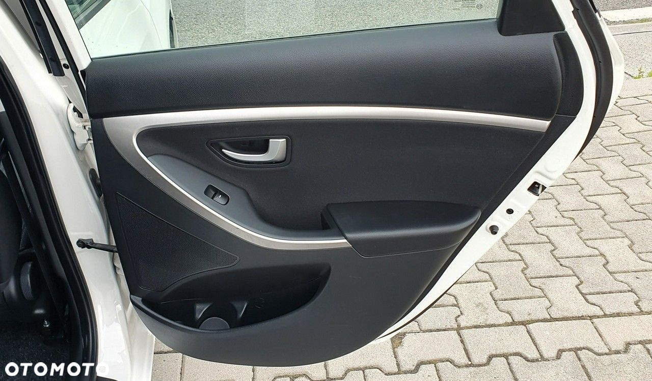 Hyundai i30 - 14
