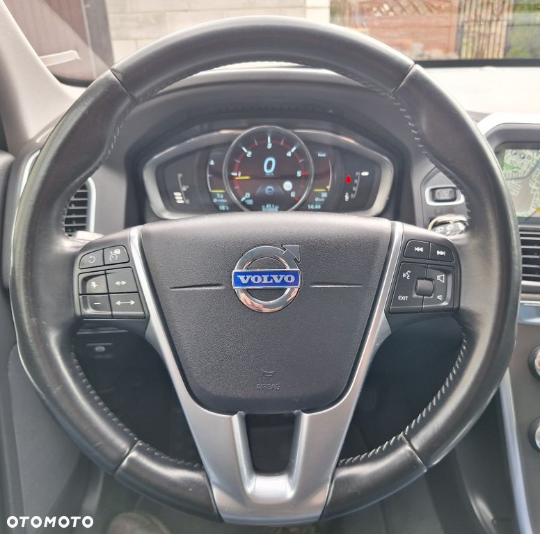 Volvo XC 60 D4 Geartronic Momentum - 14