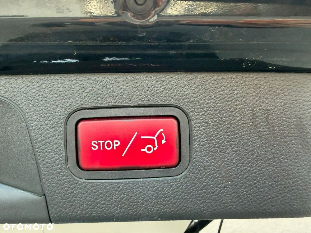 Mercedes-Benz GLC - 17