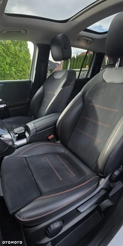 Mercedes-Benz GLB 200 d AMG Line 8G-DCT - 10