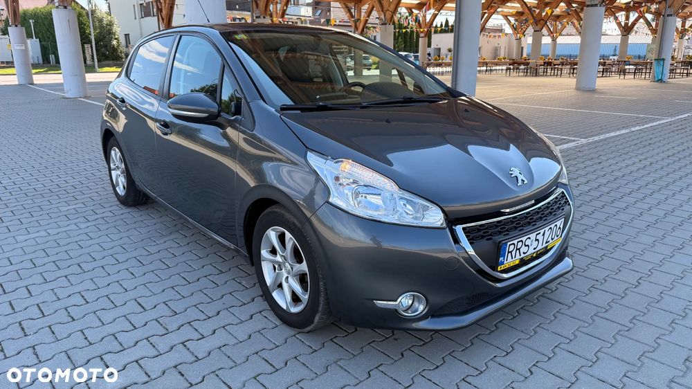 Peugeot 208 - 2