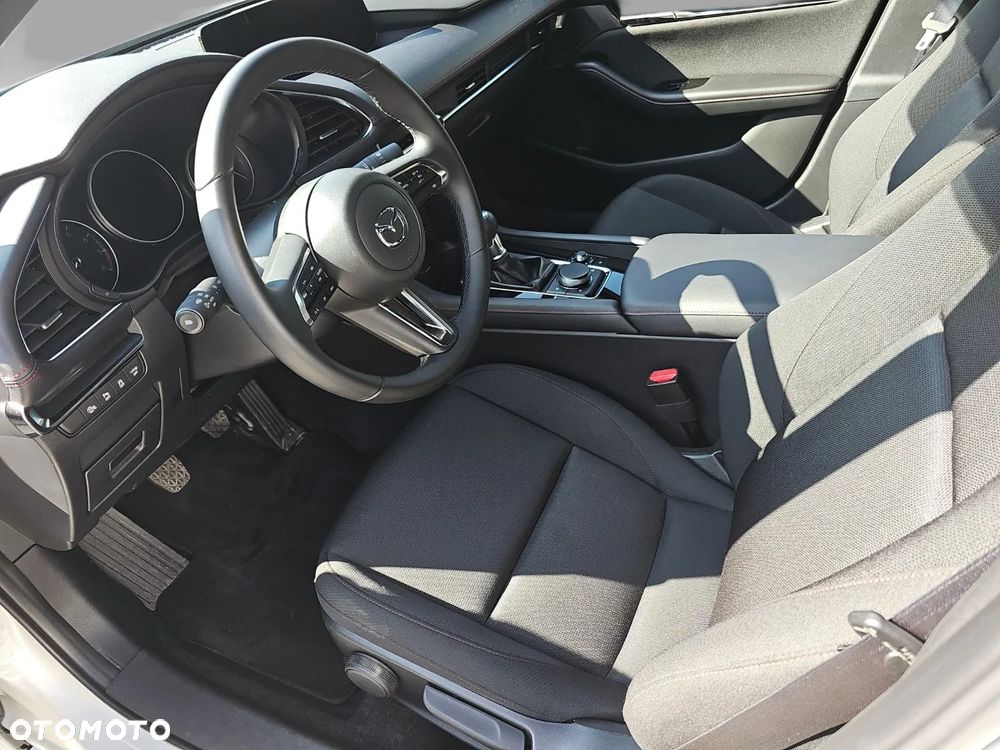 Mazda 3 - 10