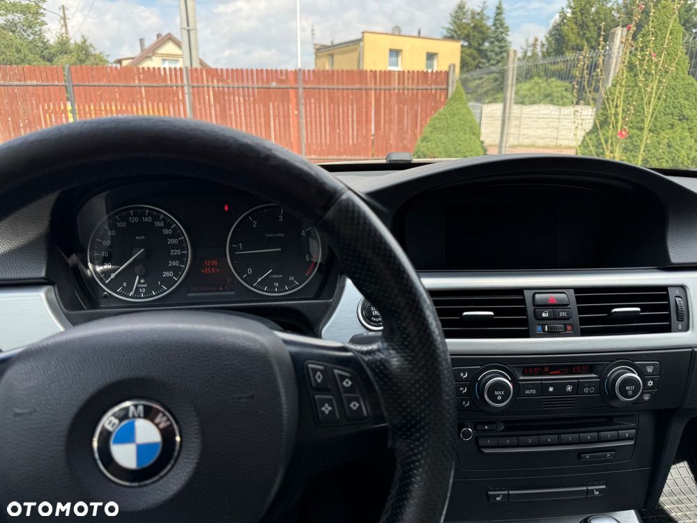 BMW Seria 3 320d DPF - 24