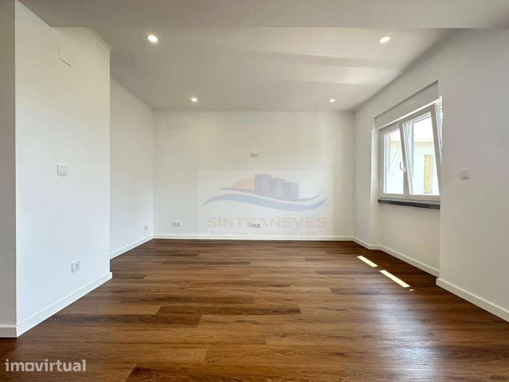 Apartamento T2 junto à escola secundária da Amadora - Grande imagem: 5/32