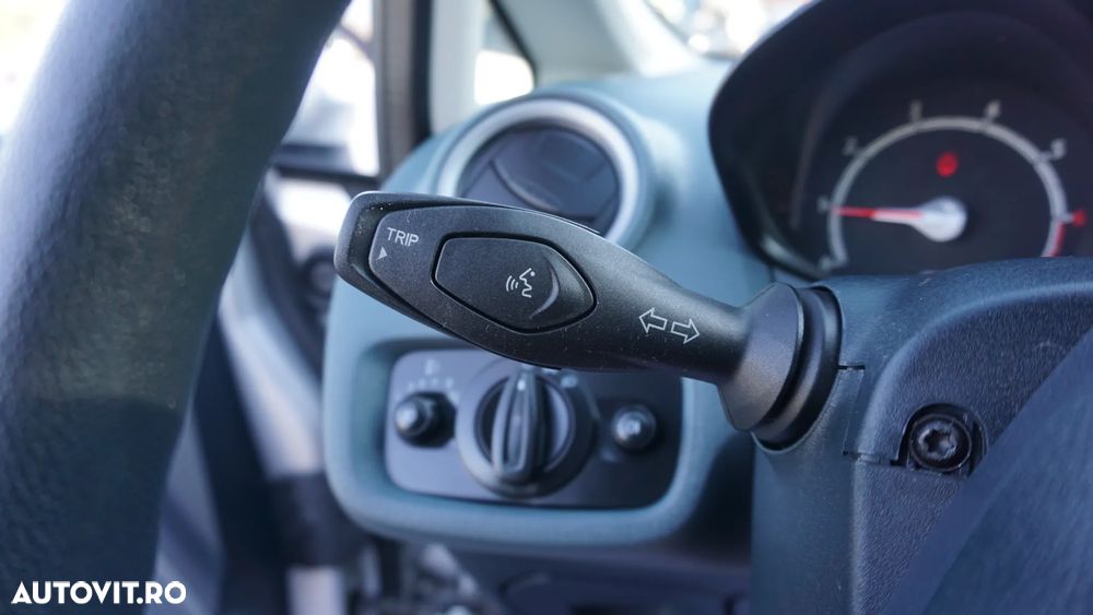 Ford Fiesta 1.25 Ambiente - 20