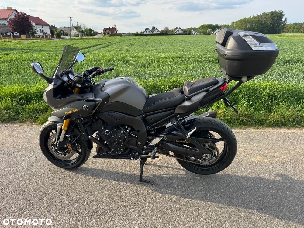Yamaha FZ8 - 1