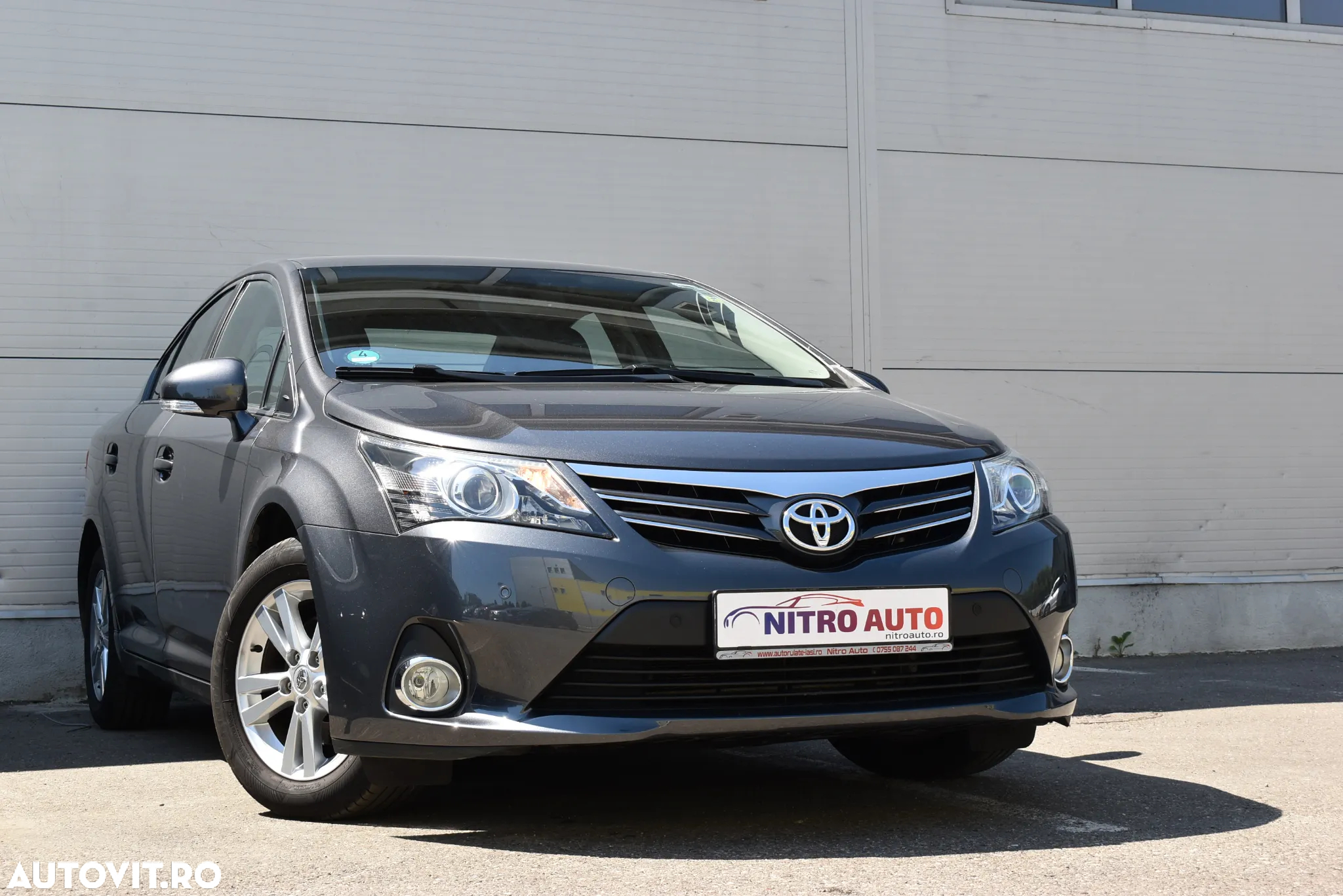 Toyota Avensis - 6