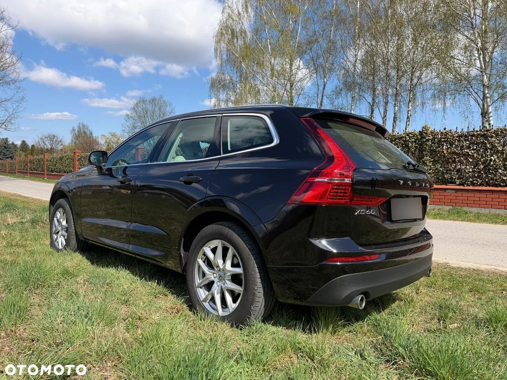 Volvo XC 60 D4 Momentum Pro - 18