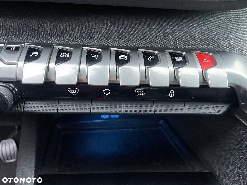 Peugeot 3008 THP 165 EAT6 Stop & Start Allure - 29