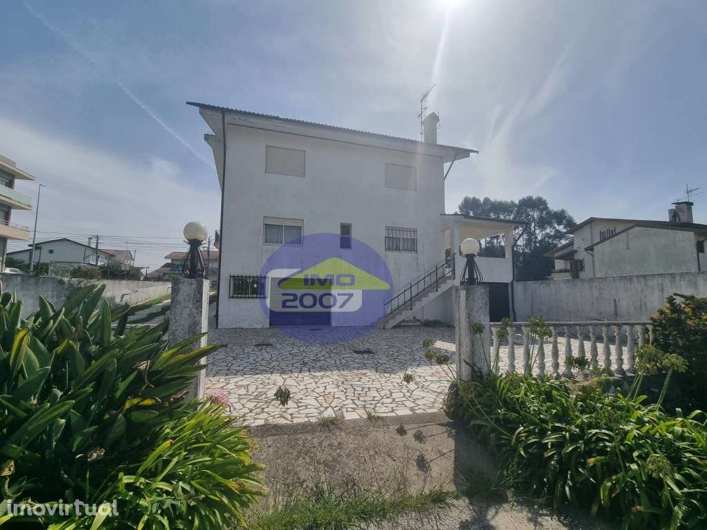 Moradia T5 Nogueira da Regedoura - Grande imagem: 2/59