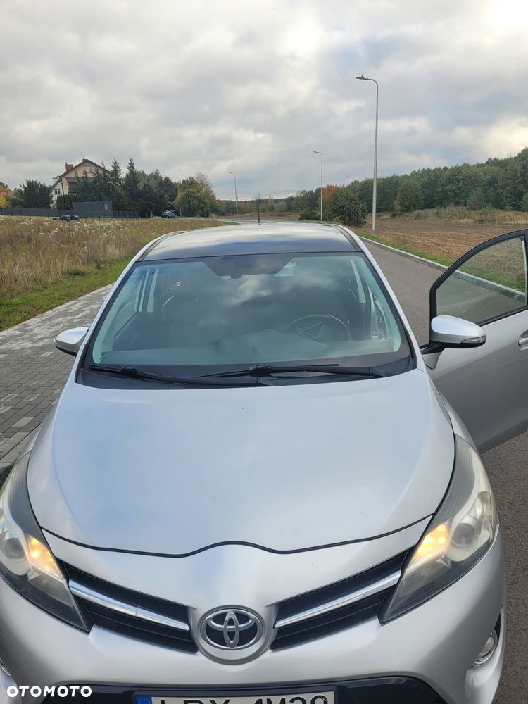 Toyota Verso - 4