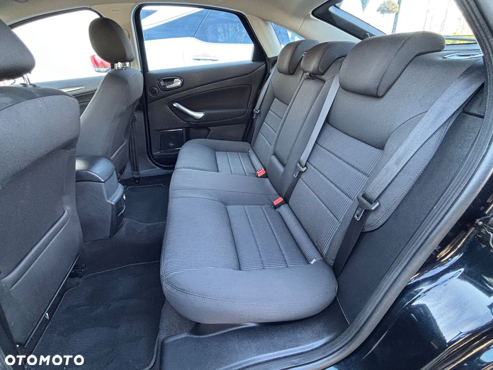 Ford Mondeo 2.0 Viva Titanium - 25