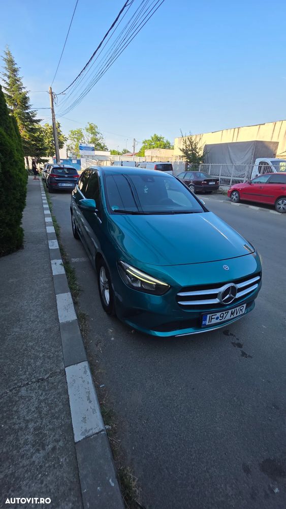 Mercedes-Benz B 180 - 1