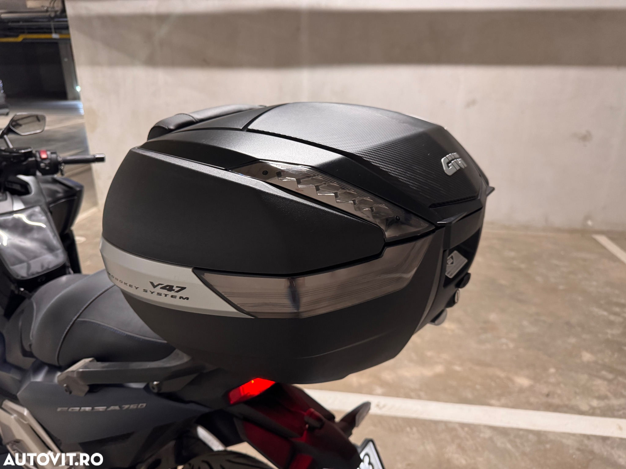 Honda Forza 750 - 7