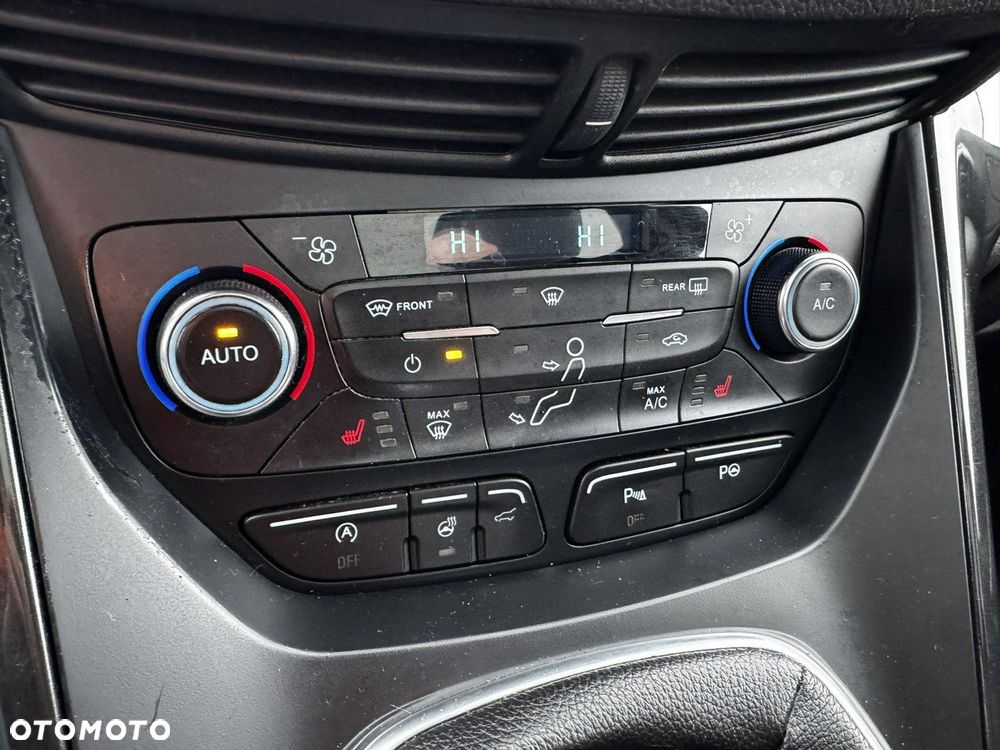 Ford Kuga 2.0 TDCi 4x2 ST-Line - 29