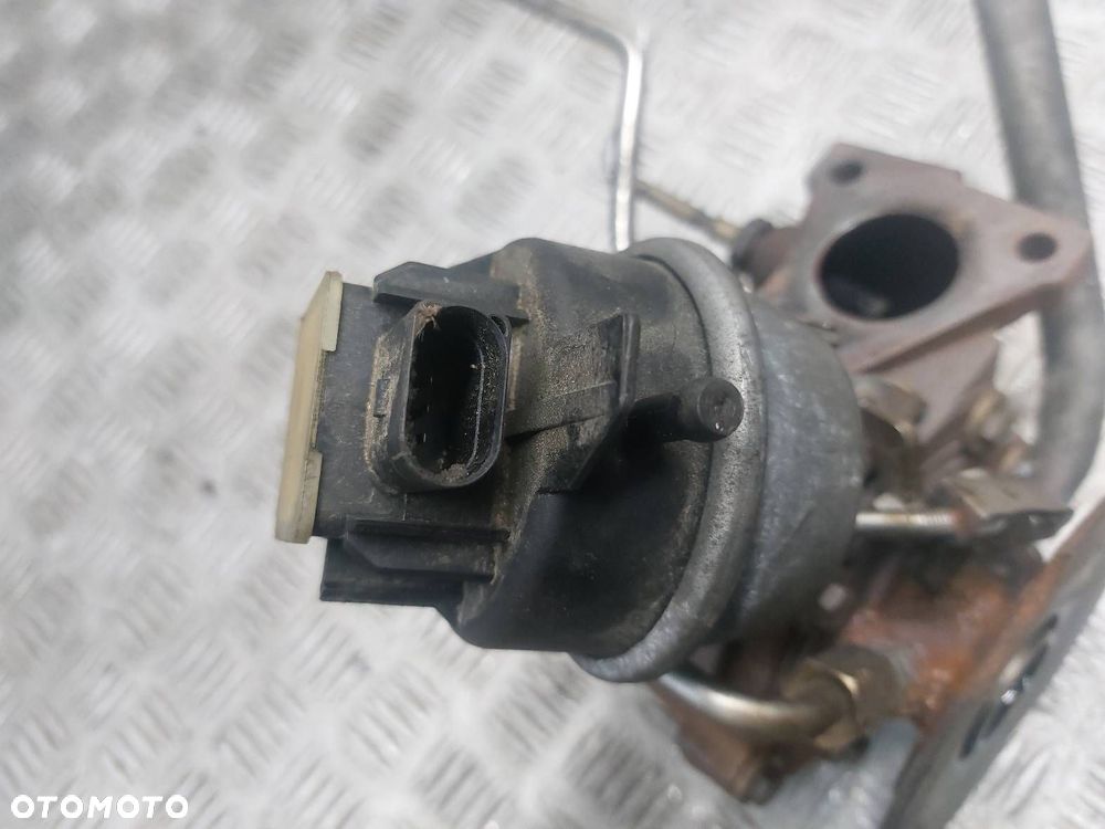 TURBOSPRĘŻARKA TURBINA USZKODZONA AUDI Q5 8R 2.0 TDI 170 KM - 6