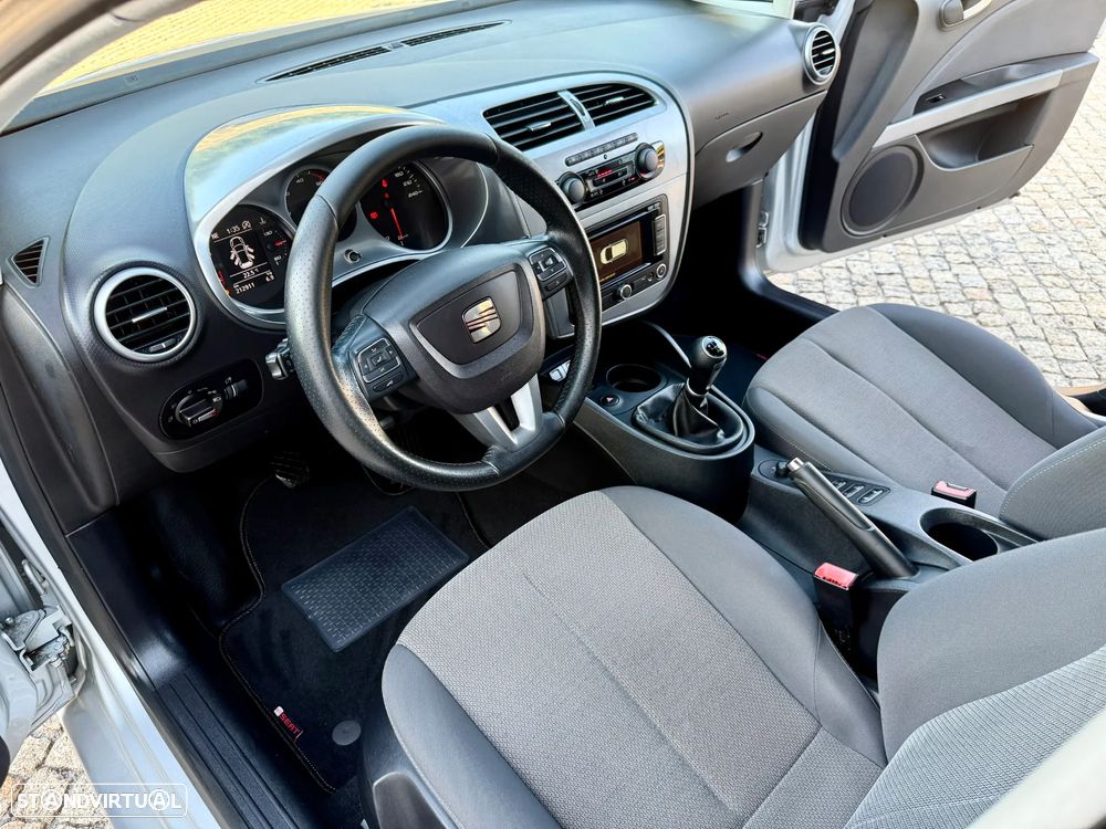 SEAT Leon 1.6 TDI ECOMOTIVE Sport Start/Stop - 15