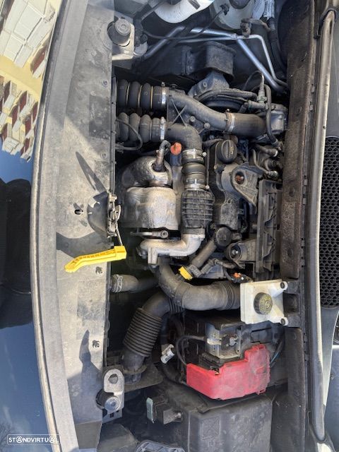 Peugeot BERLINGO 1.6 HDI 3L LONGA (90CV) - 9