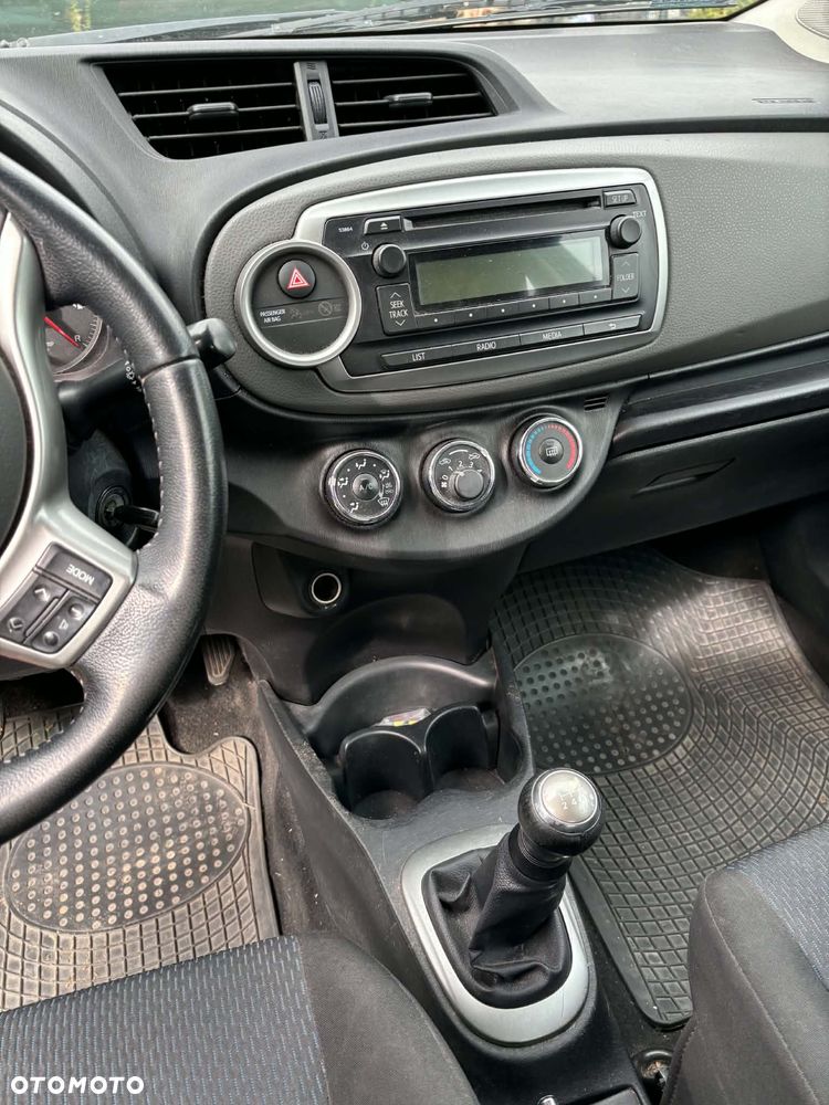 Toyota Yaris 1.0 Luna - 5