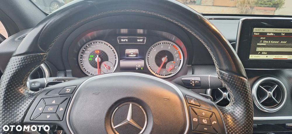 Mercedes-Benz Klasa A 180 7G-DCT AMG Line - 12