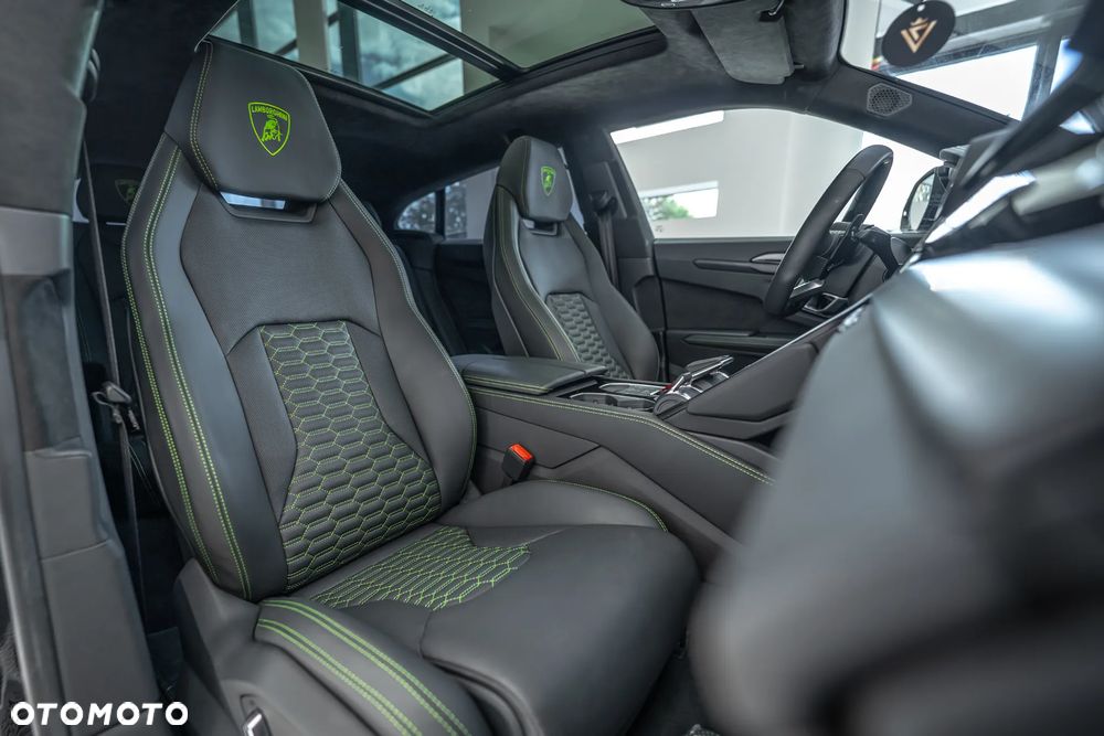 Lamborghini Urus - 39