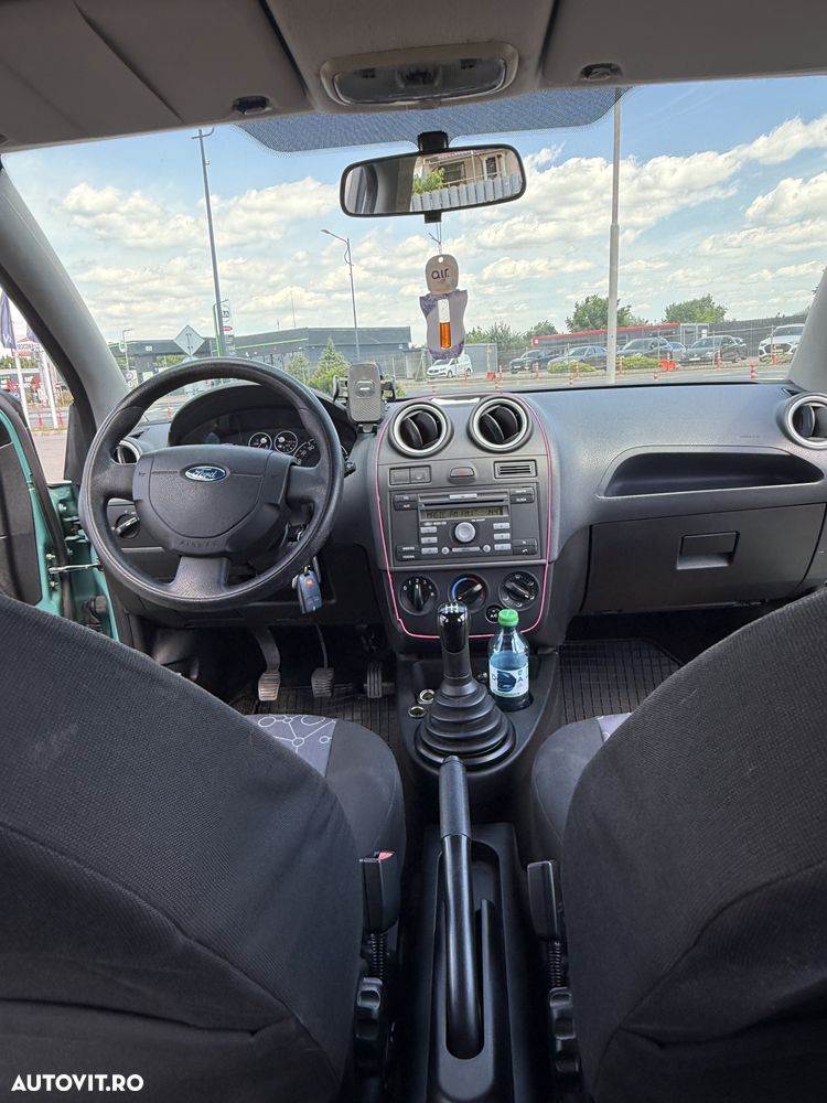 Ford Fiesta - 14
