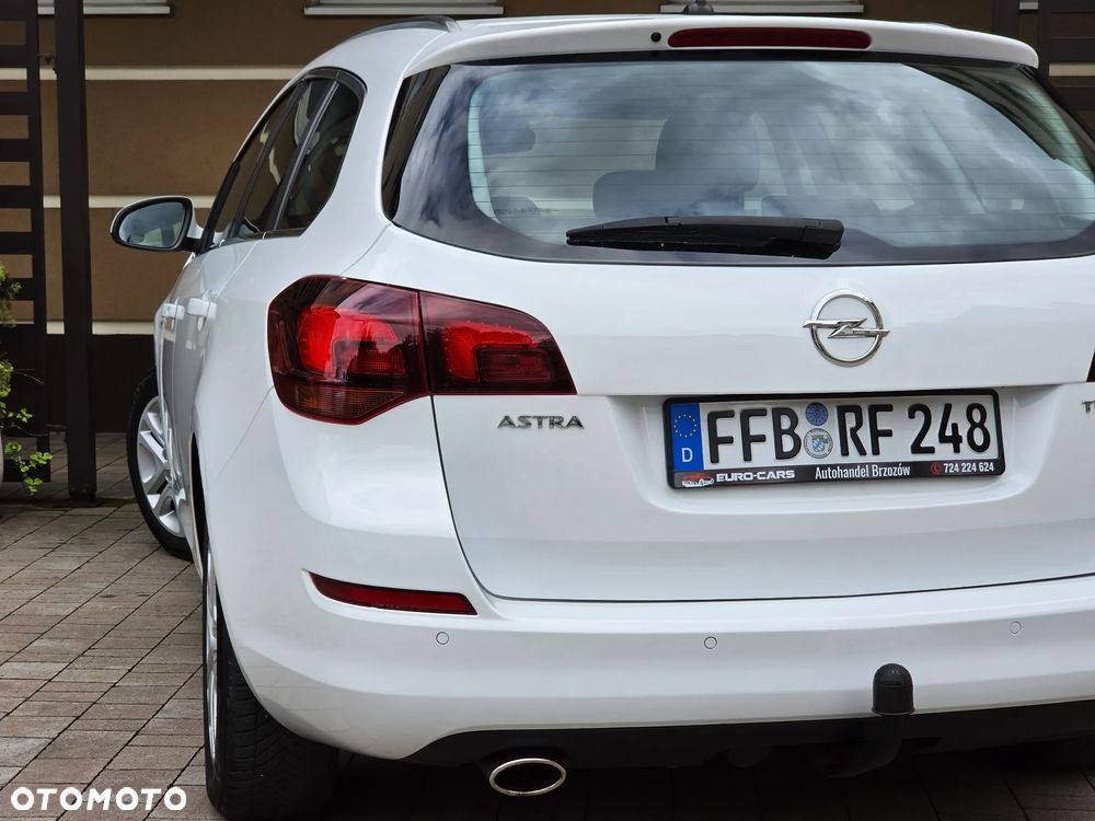 Opel Astra 1.4 Turbo Cosmo - 23