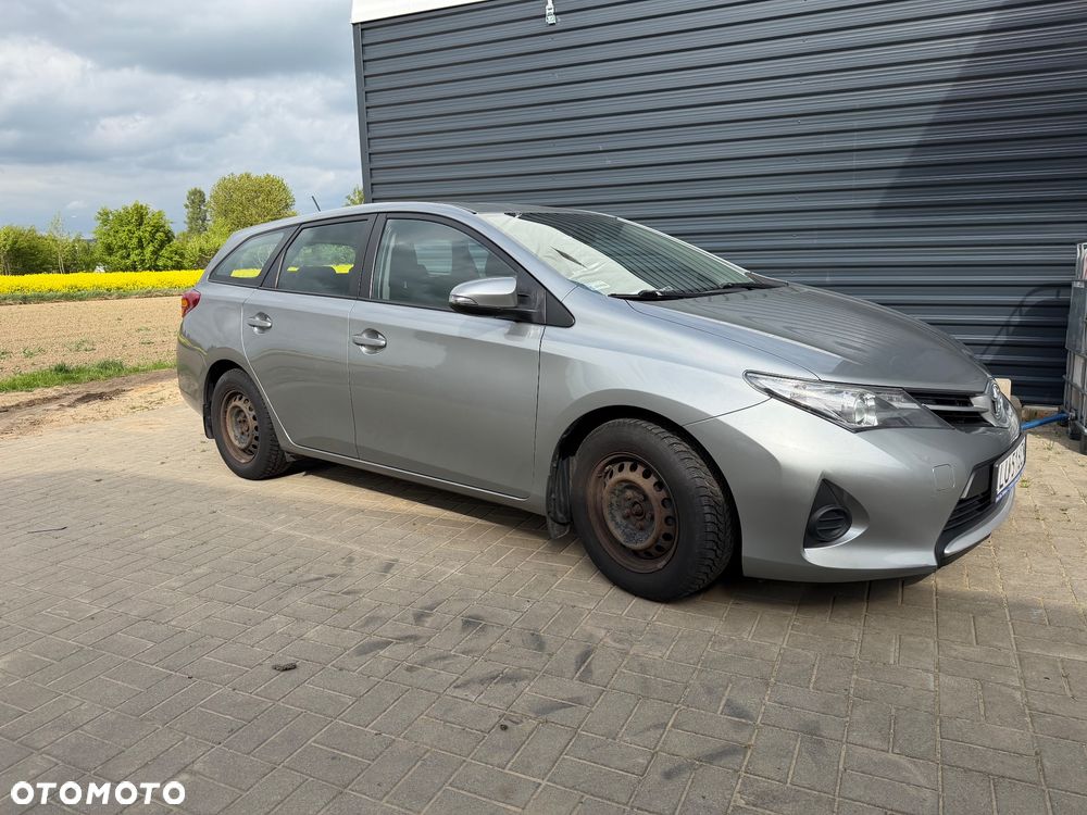 Toyota Auris 1.4 D-4D Active - 6