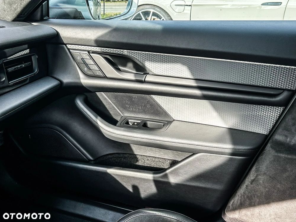 Porsche Taycan 105kWh 4S Performance Plus - 17