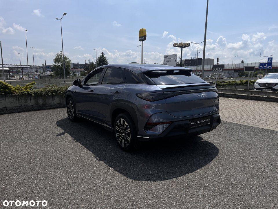 BYD Sealion 7 - 5