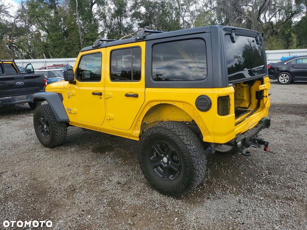 Jeep Wrangler - 4