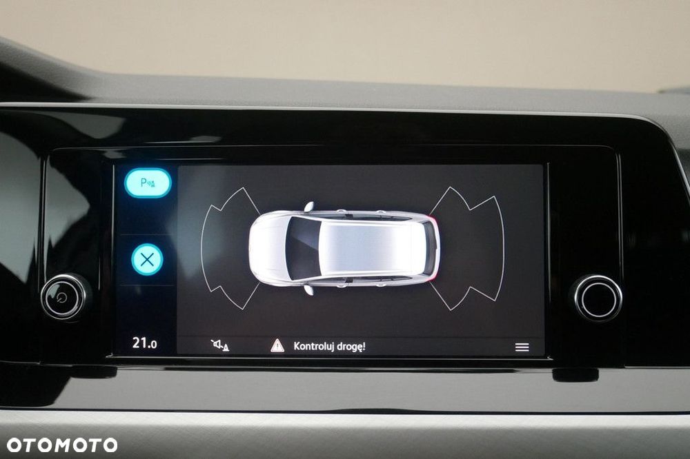 Volkswagen Golf - 18