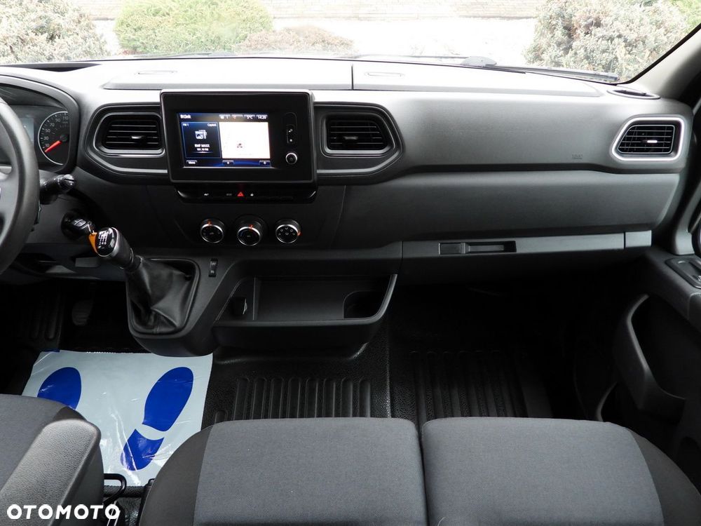 Renault MASTER SKRZYNIA PODWÓJNA KABINA DOKA 7 MIEJSC TEMPOMAT NAWIGACJA LEDY KLIMATYZACJA  135KM - 25