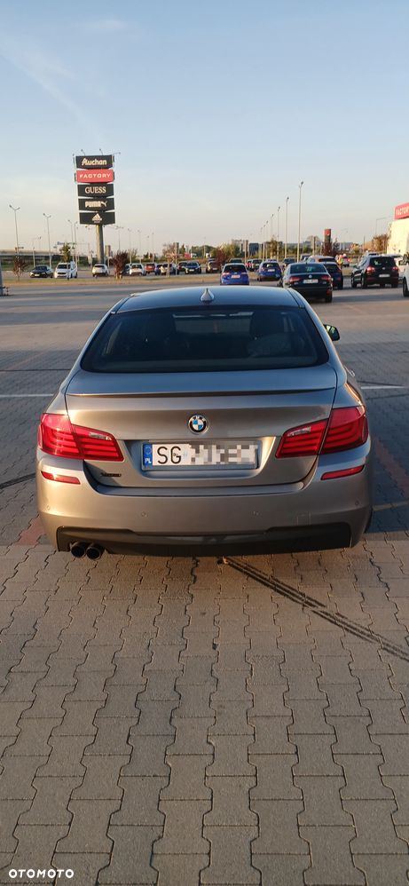 BMW Seria 5 528i xDrive - 3
