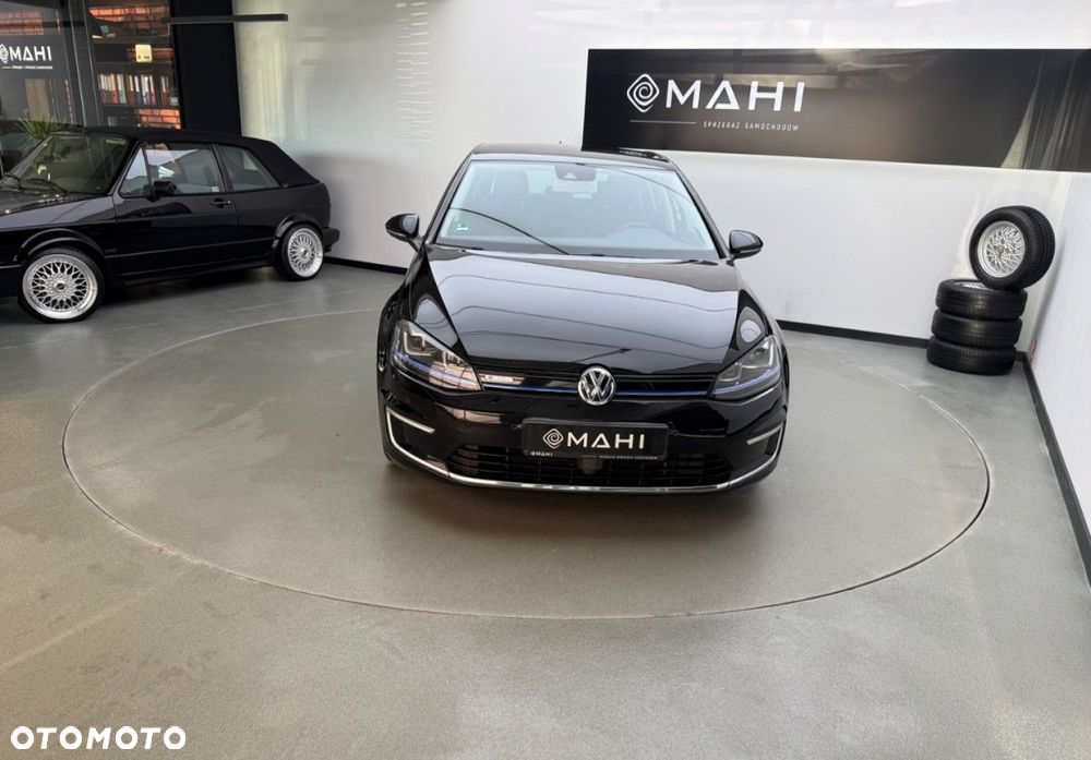 Volkswagen Golf - 16