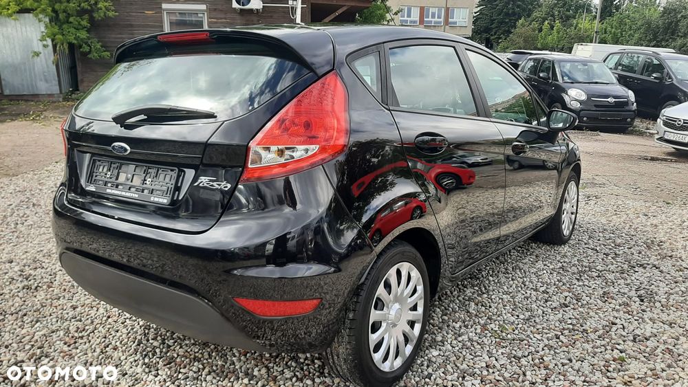 Ford Fiesta 1.25 Celebration - 3