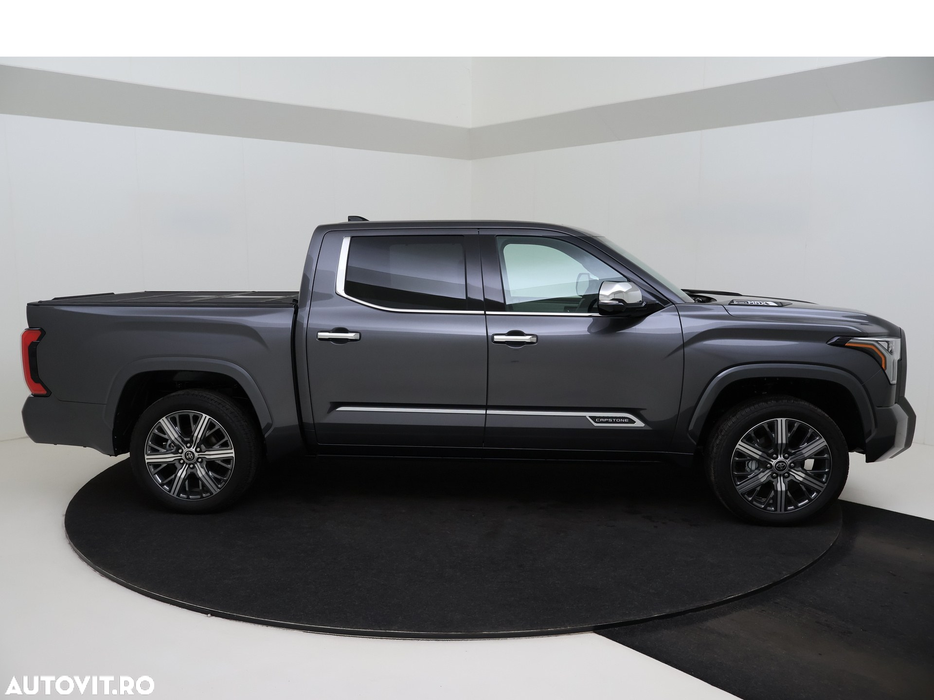 Toyota Tundra - 3