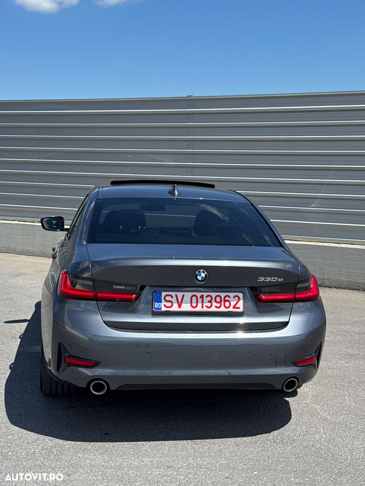BMW Seria 3 330e iPerformance AT Sport Line - 4